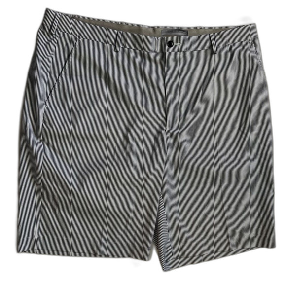 NEW Greg Norman Golf Shorts Blue & White 10’ - Picture 1 of 3